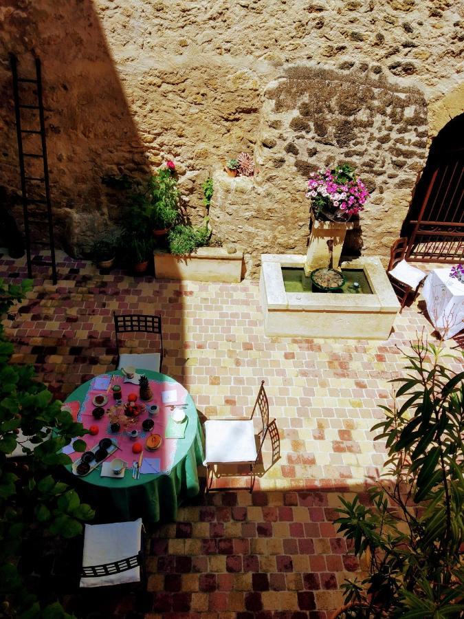 Le Terebinthe B&B Lauris Luaran gambar