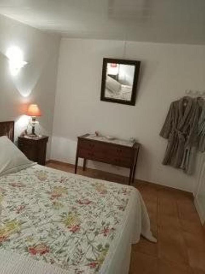 Le Terebinthe B&B Lauris Luaran gambar